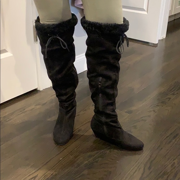 Over the knee faux suede and fur boots - Picture 3 of 3